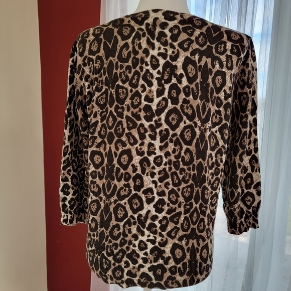 Euc Ellen Tracey Leopard Print V-neck op Size Large - Picture 3 of 9